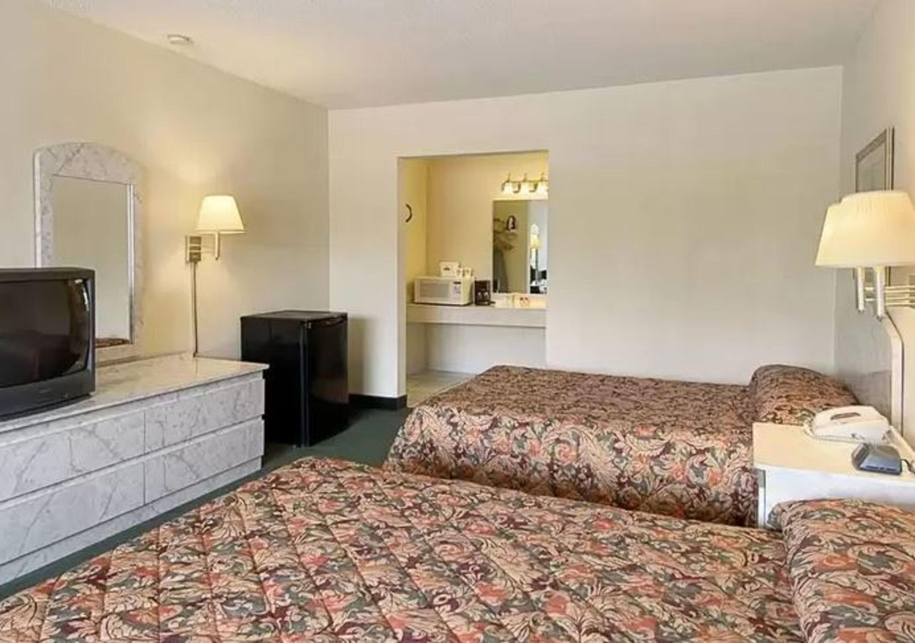Days Inn By Wyndham Donalsonville Ngoại thất bức ảnh