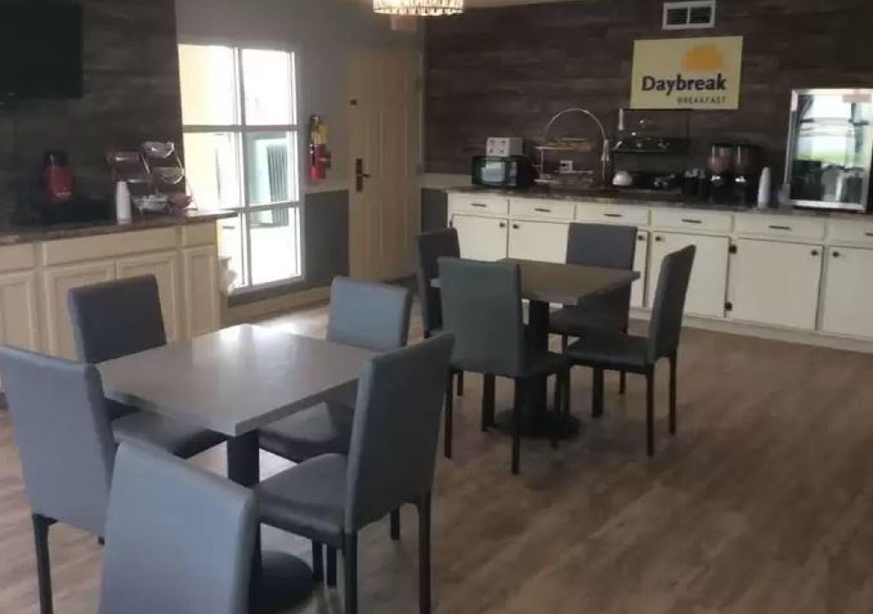 Days Inn By Wyndham Donalsonville Ngoại thất bức ảnh