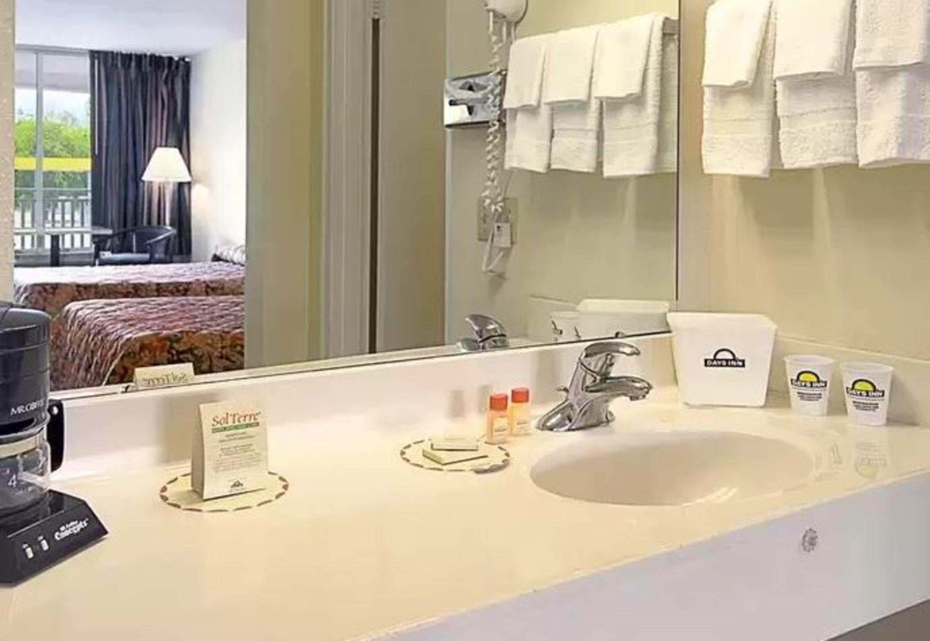 Days Inn By Wyndham Donalsonville Ngoại thất bức ảnh